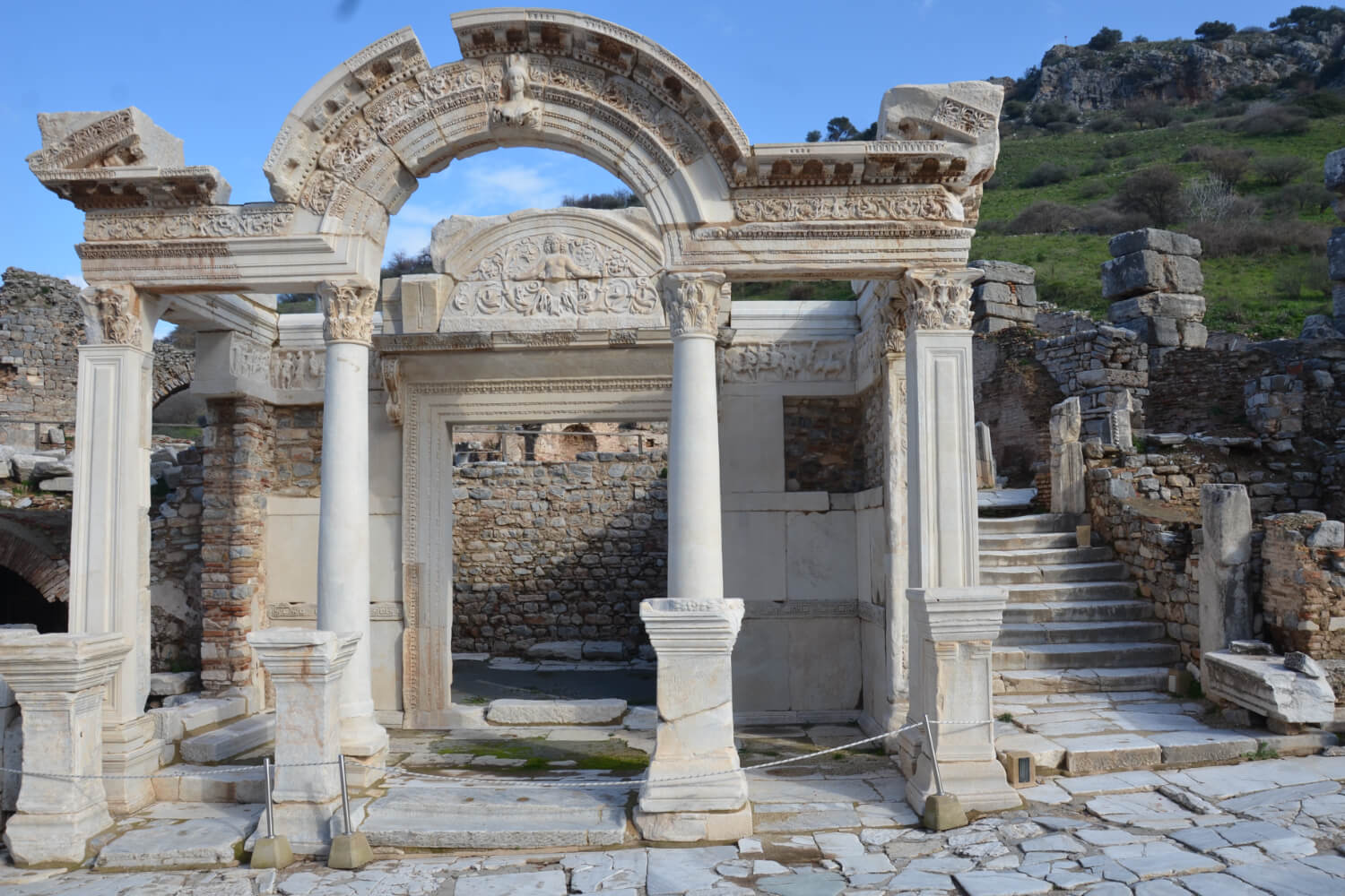 Pamukkale & Hierapolis Tour from Kusadasi Port